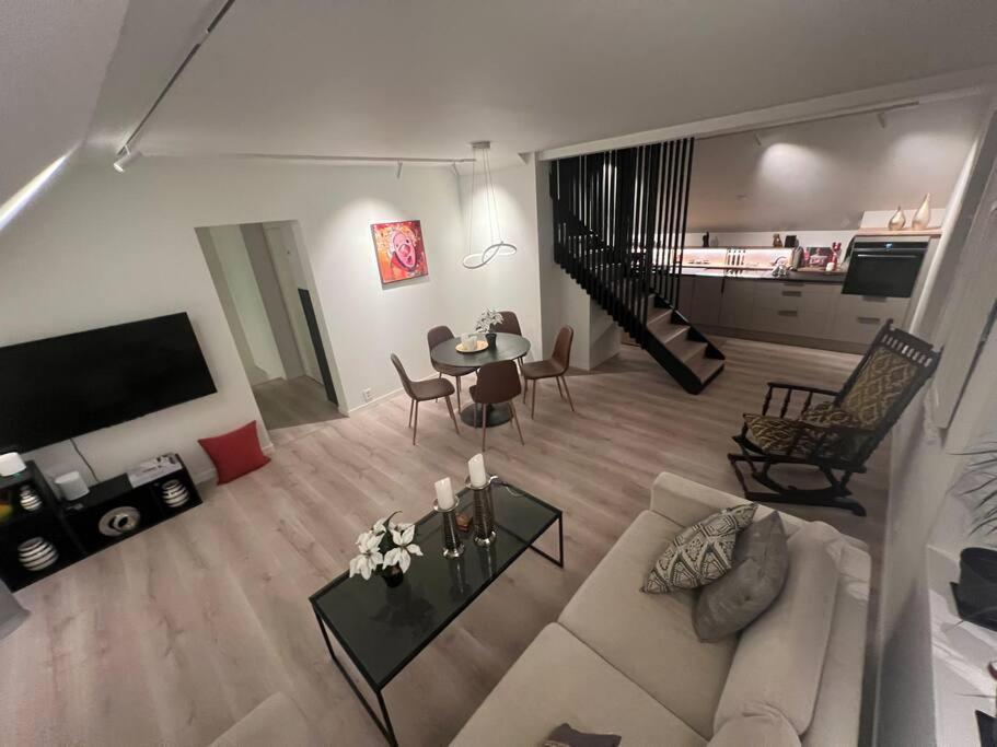 I Hjertet Av Nordens Paris. Apartment Tromsø Exterior foto
