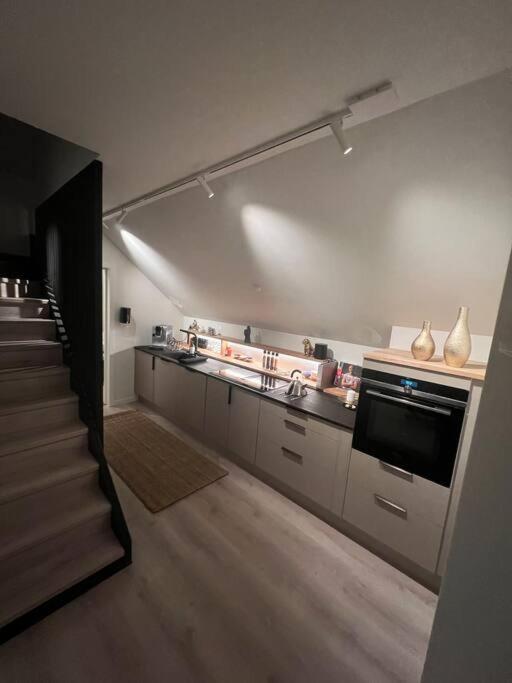 I Hjertet Av Nordens Paris. Apartment Tromsø Exterior foto